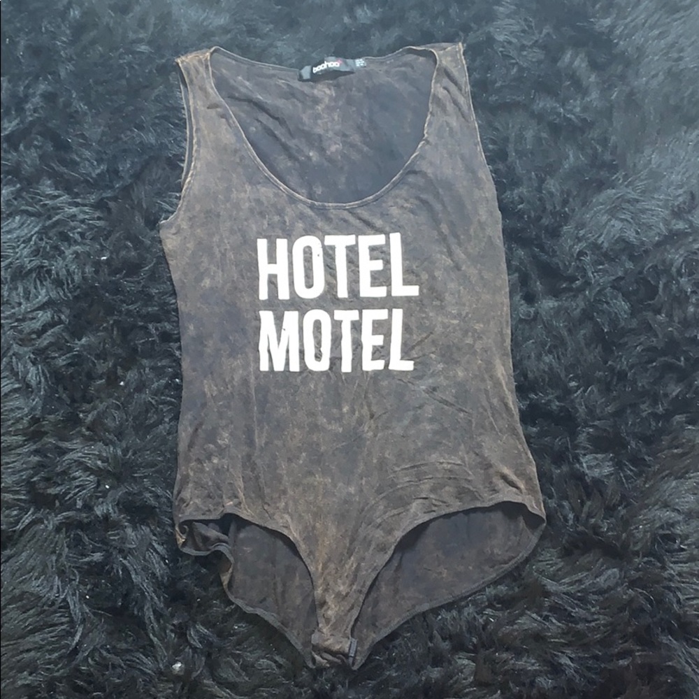 Hotel motel .. holiday inn 😆